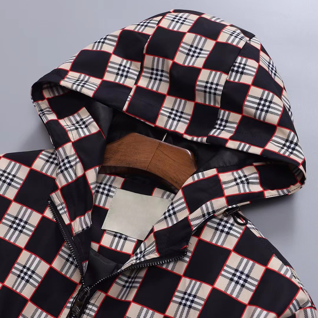 New fashion Men jacket lovers sport coat Letter Pattern Argyle Cotton Panelled Pocket jackets Windrunner Windbreaker for Man, Blue
New fashion Men jacket lovers sport coat Letter Pattern Argyle Cotton Panelled Pocket jackets Windrunner Windbreaker for Man, Blue