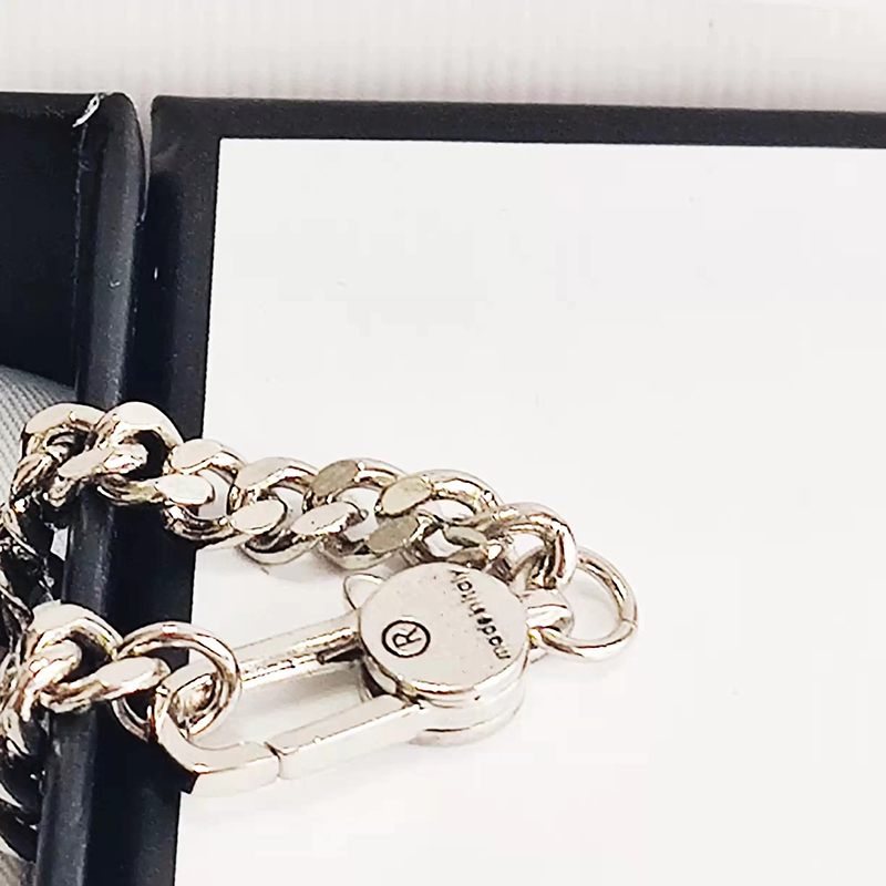 Designer Luxury Necklaces Charm Chain Original Design Great Quality Love Necklace for Unisex Fashion Jewelry Supply
Designer Luxury Necklaces Charm Chain Original Design Great Quality Love Necklace for Unisex Fashion Jewelry Supply