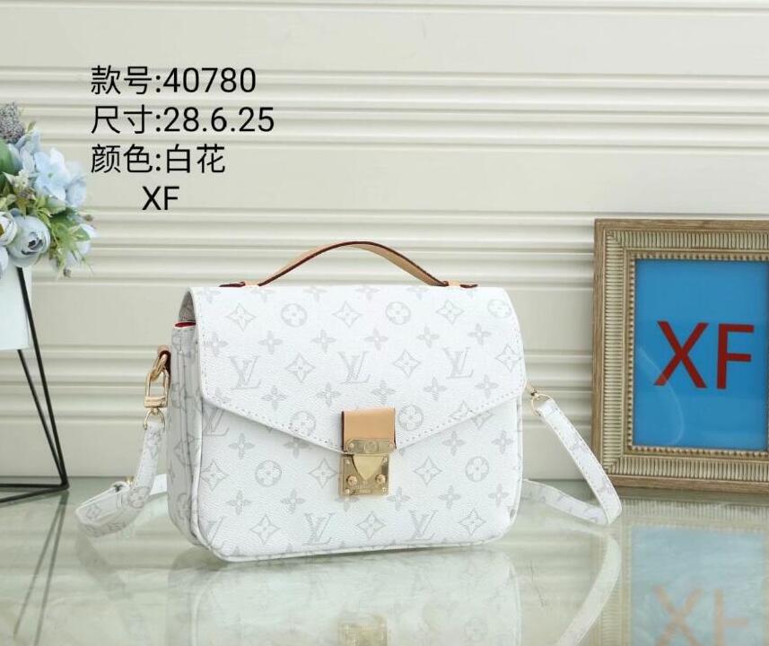 GGs Louiseity Viutonity LVs YSLs Newset Classic Messenger Bags Women Handbag Printing Flowers Totes Bag Lady Purse Shoulder
GGs Louiseity Viutonity LVs YSLs Newset Classic Messenger Bags Women Handbag Printing Flowers Totes Bag Lady Purse Shoulder