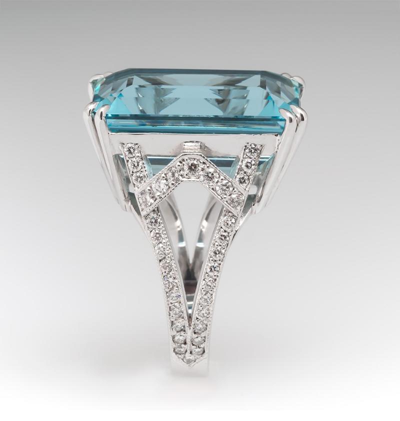Wedding Rings Exquisite Inlaid Sea Blue Topaz Diamond Princess Ring European Fashion Engagement Surprise Woman's RingWedding