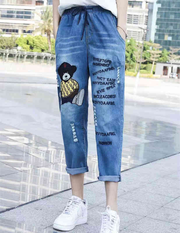 Chaopai 2022 spring and summer new cartoon embroidery loose hole 9-point Harlan straight pants jeans women, Light blue
Chaopai 2022 spring and summer new cartoon embroidery loose hole 9-point Harlan straight pants jeans women, Light blue