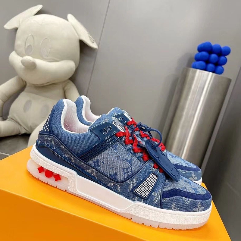 High quality luxury Spring and summer men sports shoes collision color outsole super good-looking Size39-46 MKJL0006
High quality luxury Spring and summer men sports shoes collision color outsole super good-looking Size39-46 MKJL0006