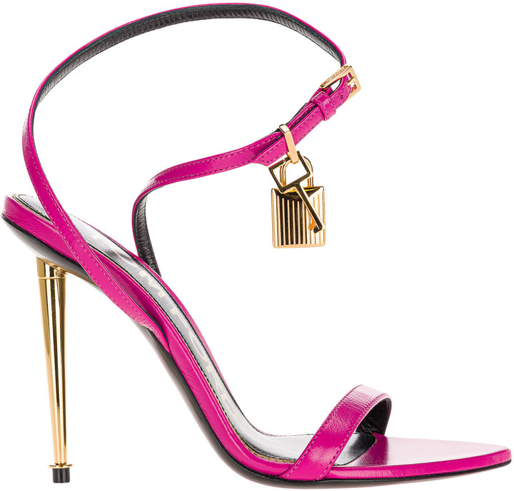 Luxury brands woman sandal high heels Tom-fords-sandal Shiny Leather Padlock Pointy Naked Sandal 105mm ankle strap with box
Luxury brands woman sandal high heels Tom-fords-sandal Shiny Leather Padlock Pointy Naked Sandal 105mm ankle strap with box