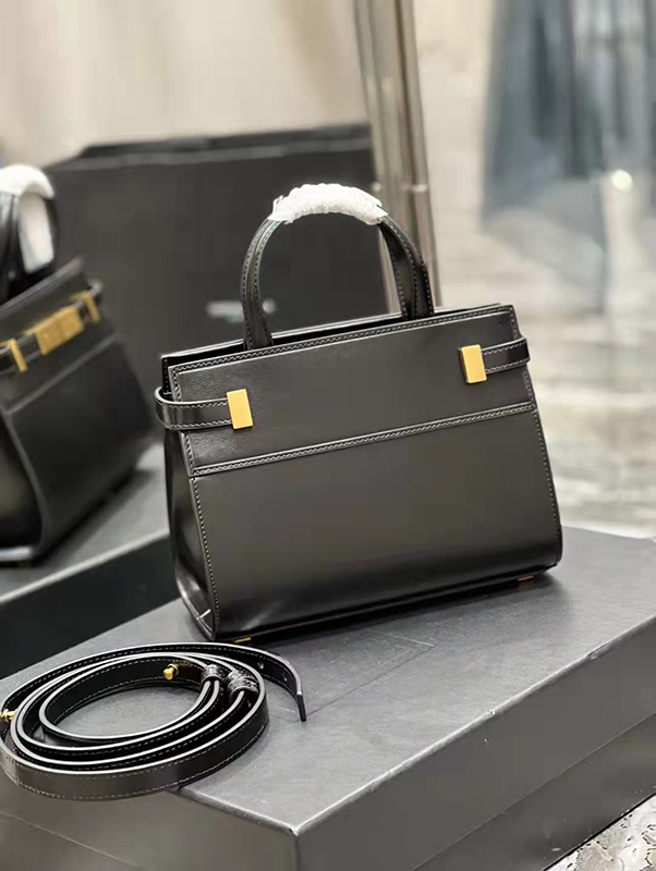 Classic OL Tote Bag Designer Luxury Handbag Socialite Leather Cross Body Bag Wholesale Adjustable Shoulder Strap, Package
Classic OL Tote Bag Designer Luxury Handbag Socialite Leather Cross Body Bag Wholesale Adjustable Shoulder Strap, Package