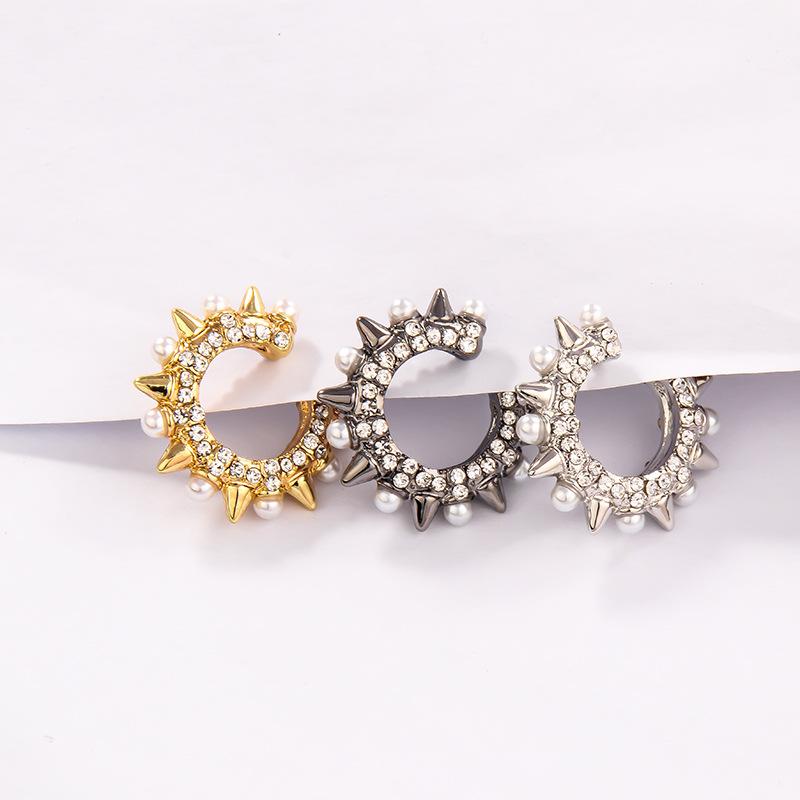 Clip-on & Screw Back Rock Spike Rivets Ear Clip On Earring For Women Imitation Pearl Cartilage Cuff Earclip Stackable Bijoux Fashion Jewlery
Clip-on & Screw Back Rock Spike Rivets Ear Clip On Earring For Women Imitation Pearl Cartilage Cuff Earclip Stackable Bijoux Fashion Jewlery
