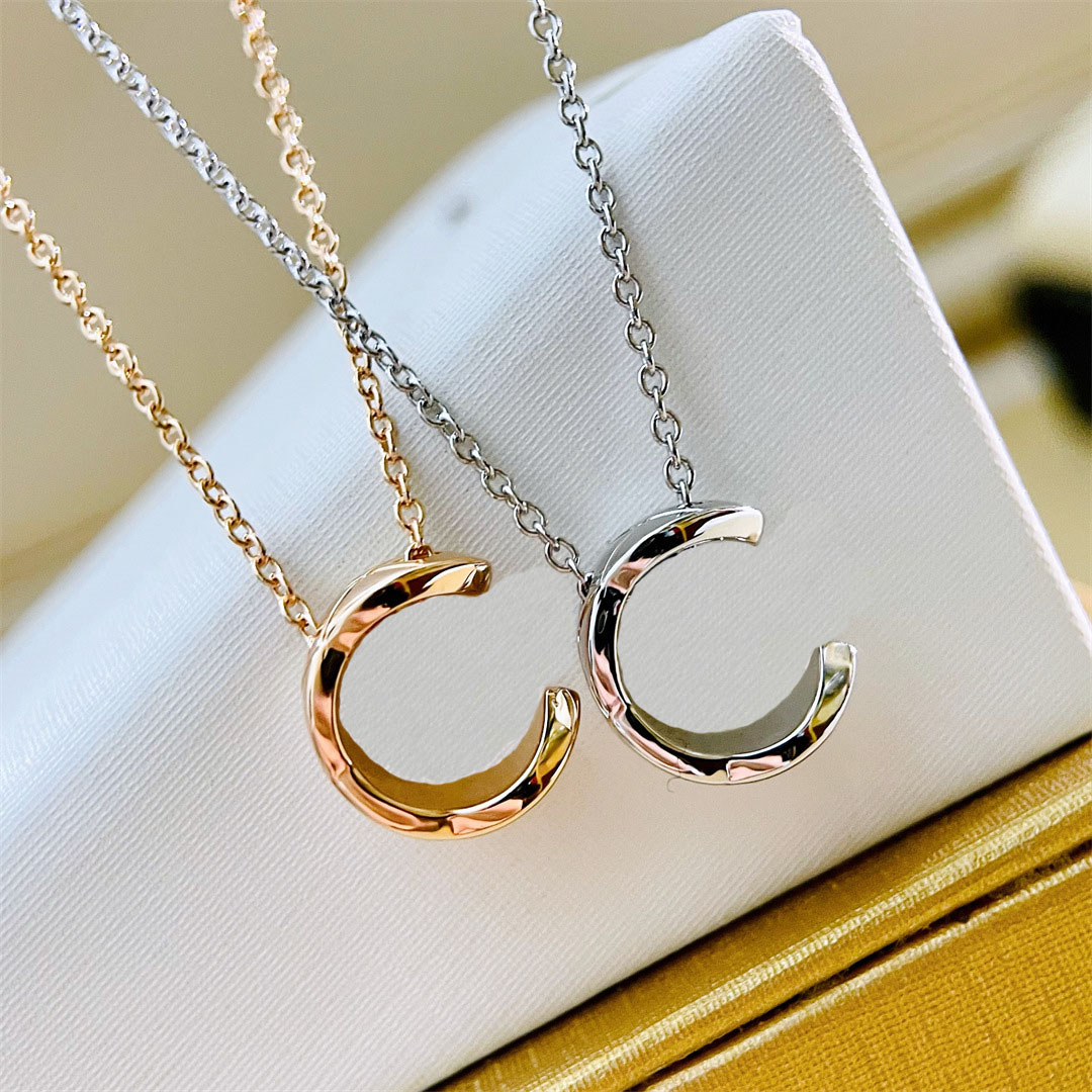 Luxury diamon necklaces for women silver 925 choker necklaces woman 18K rose gold moon pattern pendants clavicle chain designer charms jewelry girls gifts with box
Luxury diamon necklaces for women silver 925 choker necklaces woman 18K rose gold moon pattern pendants clavicle chain designer charms jewelry girls gifts with box