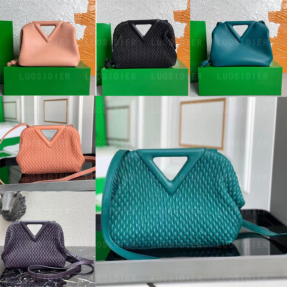 Small lozenge quilted leather top handle bag with detachable strap magnetic frame closur teen leather clutch pouch wallet purse point losangeTriangle, Customize
Small lozenge quilted leather top handle bag with detachable strap magnetic frame closur teen leather clutch pouch wallet purse point losangeTriangle, Customize