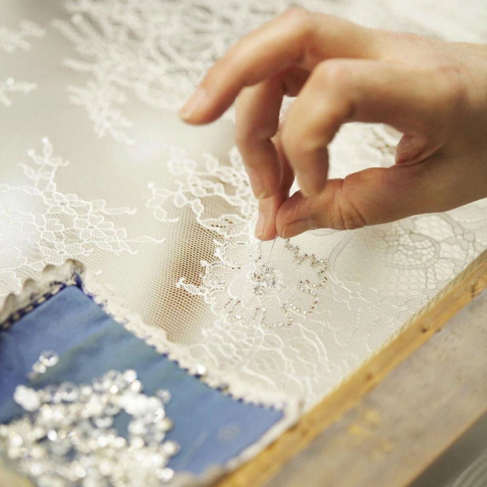 Dubai Arabic Black Evening Gown Prom Dresses V Neck Long Sleeves Sequined Beads Lace Applique Sweet 16 Dresses A Line Quinceanera Dresses Vestidos