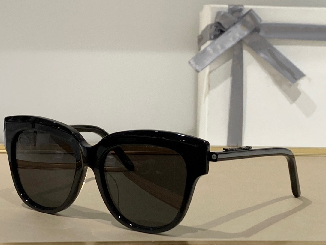 Sunglasses For Men Women Summer 00160 Style Anti-Ultraviolet Retro Plate Full Frame Fashion Eyeglasses Random Box
Sunglasses For Men Women Summer 00160 Style Anti-Ultraviolet Retro Plate Full Frame Fashion Eyeglasses Random Box
