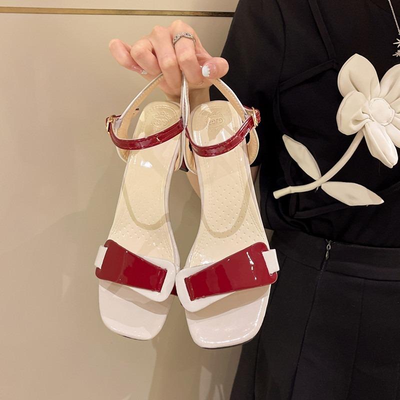 Sandals Ladies Casual 2022 Summer Open Toe Thick Heel Black All-match High Heels Fashion Simple Outdoor Beach SandalsSandals
Sandals Ladies Casual 2022 Summer Open Toe Thick Heel Black All-match High Heels Fashion Simple Outdoor Beach SandalsSandals