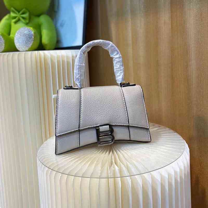 high level designer bags bale'ciga's cow hourglass handbags luxury new style leisure handbags high quality shoulderbags female fashion bags many color, Gray
high level designer bags bale'ciga's cow hourglass handbags luxury new style leisure handbags high quality shoulderbags female fashion bags many color, Gray