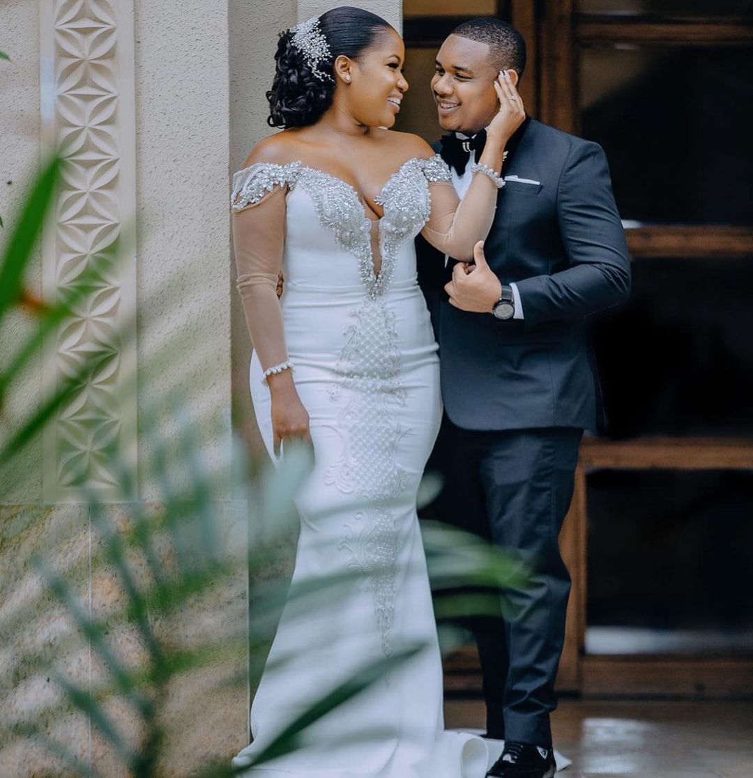 2022 Plus Size Arabic Aso Ebi Mermaid Lace Sexy Wedding Dress Beaded Crystals Vintage Satin Bridal Gowns Dresses ZJ775