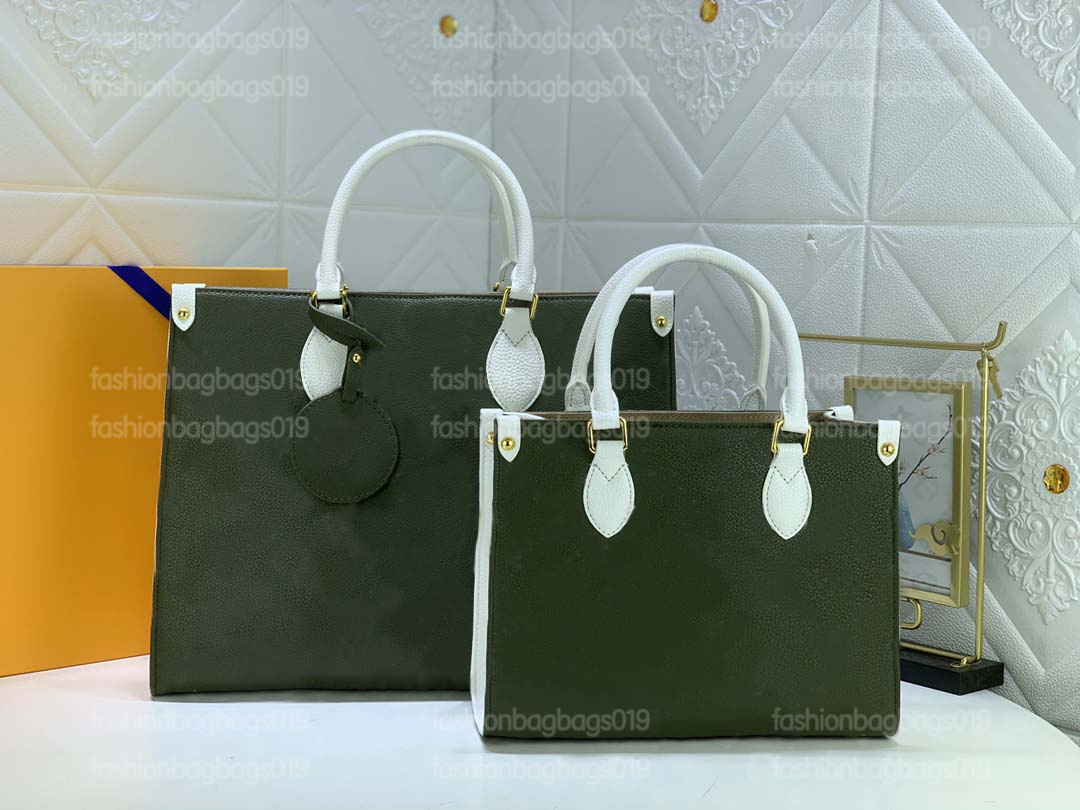 ON THE GO MM GM Tote Bag 25cm 35cm Embossed Monograms Empreinte Cowhide Bicolour Handbag Womens Designer Laptop Bag onthego Totes
ON THE GO MM GM Tote Bag 25cm 35cm Embossed Monograms Empreinte Cowhide Bicolour Handbag Womens Designer Laptop Bag onthego Totes
