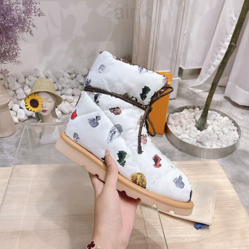 Women PILLOW Flat Down Boots Platform Snow Boot lightweight Bottom Girl Winter Comfort Outdoor Shoes Leather Lace-up Ankle Boots, Color 7
Women PILLOW Flat Down Boots Platform Snow Boot lightweight Bottom Girl Winter Comfort Outdoor Shoes Leather Lace-up Ankle Boots, Color 7