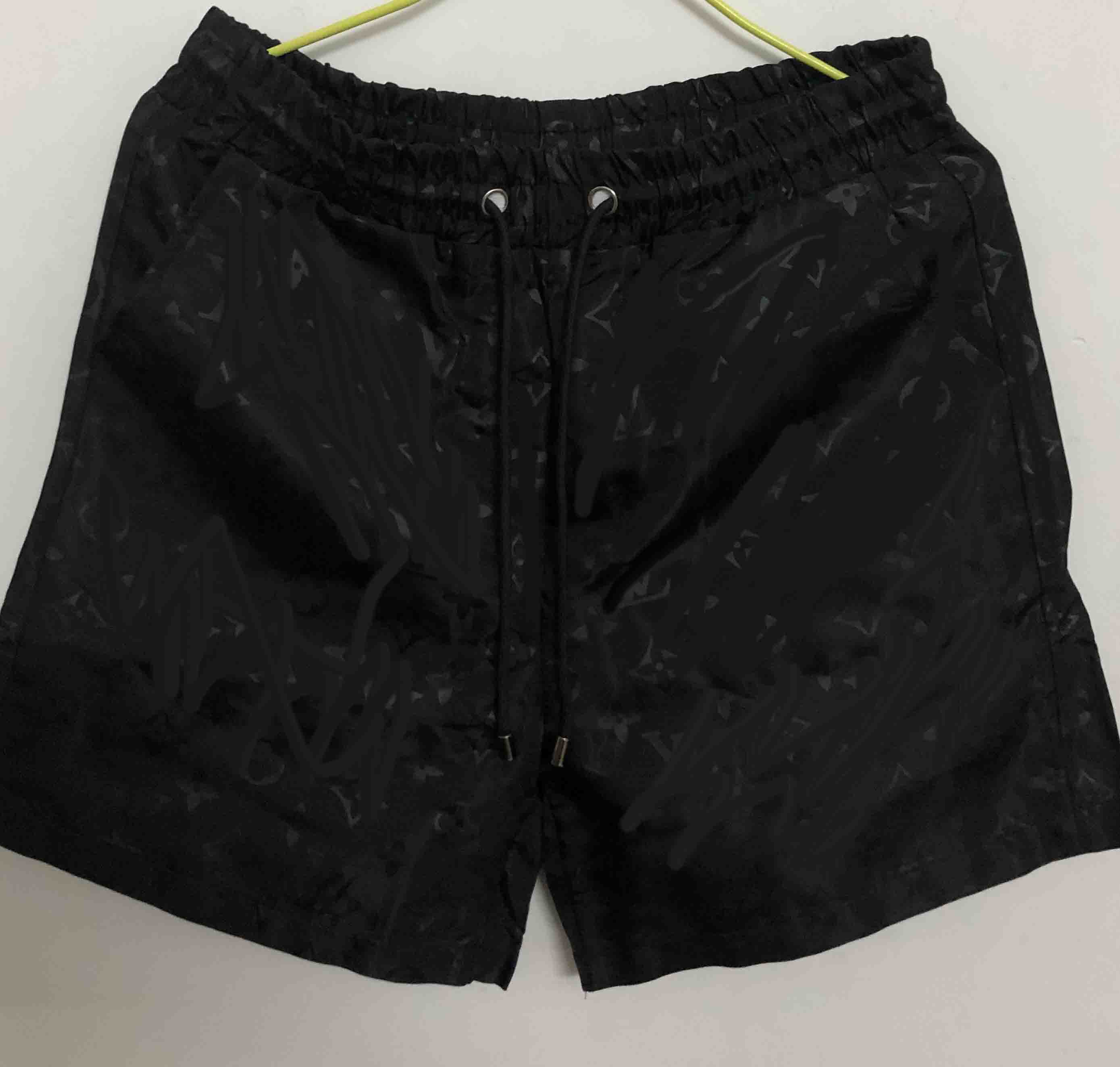 2021 designer style Waterproof fabric runway trousers Summer Beach Pants Mens Board Shorts Men Surf Shorts Swim Trunks Sport Shorts
2021 designer style Waterproof fabric runway trousers Summer Beach Pants Mens Board Shorts Men Surf Shorts Swim Trunks Sport Shorts
