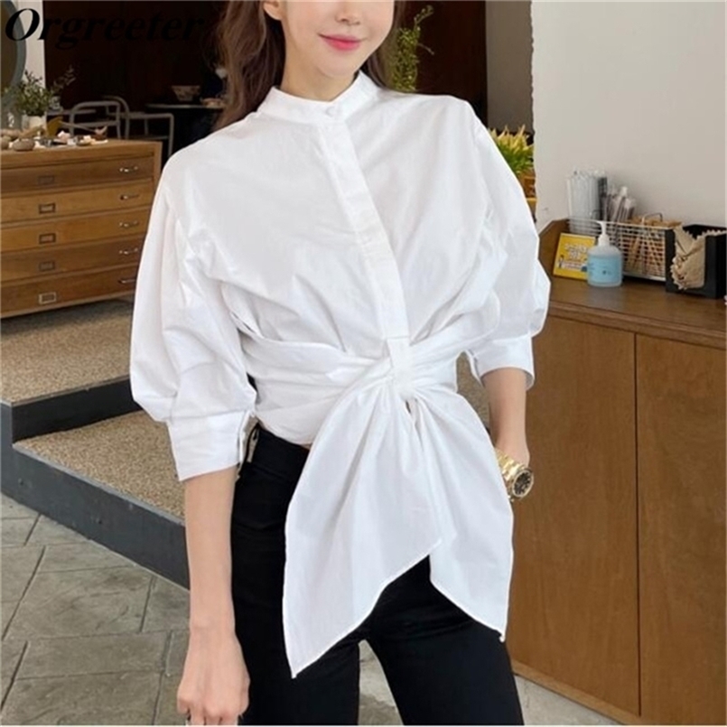 Chic Korean Summer White O-neck Bow Lace-up Lantern Sleeve Bandage Blouse Single breasted Short Casual Shirt Blusa Mujers 210602
Chic Korean Summer White O-neck Bow Lace-up Lantern Sleeve Bandage Blouse Single breasted Short Casual Shirt Blusa Mujers 210602