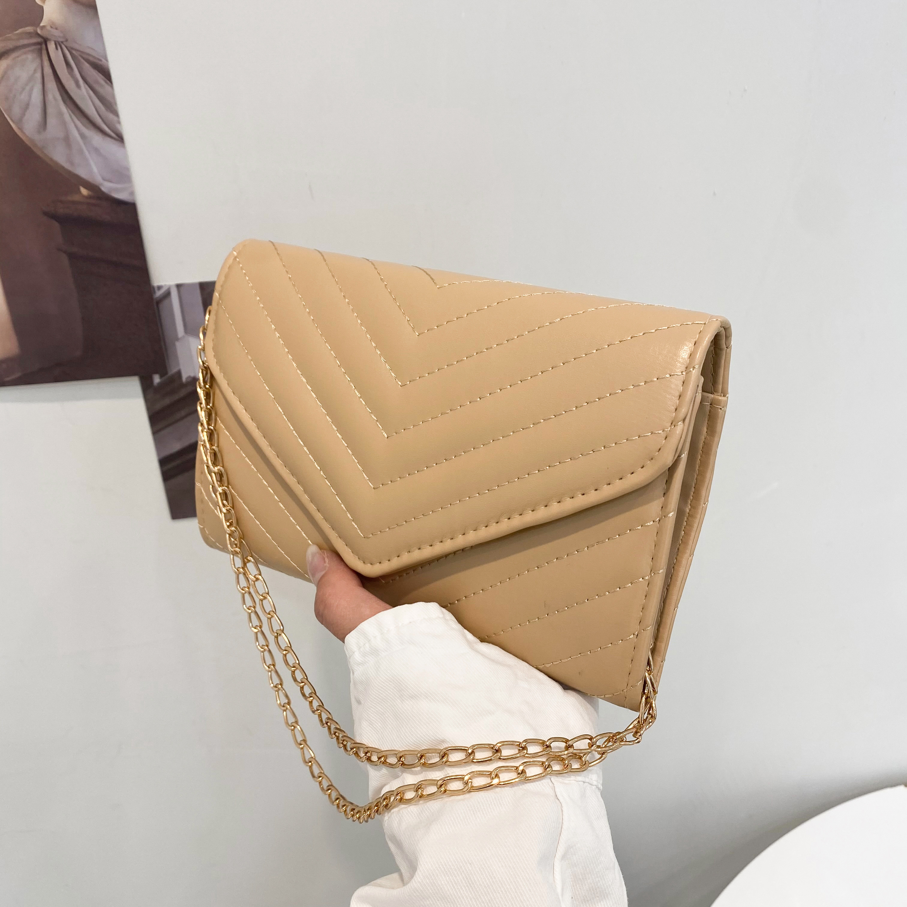 Loulou bags handbag designer women's luxury leather hand held Beach Women Lou Lou puffer, Empty box only
Loulou bags handbag designer women's luxury leather hand held Beach Women Lou Lou puffer, Empty box only