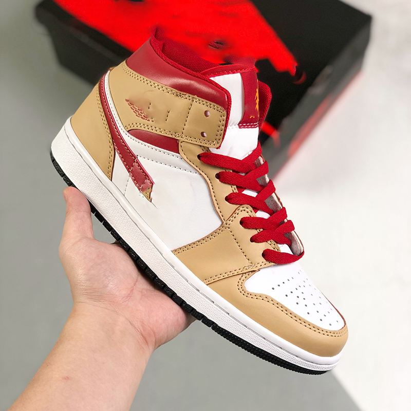 Mens Jumpman 1 high OG basketball shoes A1LKSS032 Panda Retro men womens trainers outdoor sport sneakers, Socks
Mens Jumpman 1 high OG basketball shoes A1LKSS032 Panda Retro men womens trainers outdoor sport sneakers, Socks