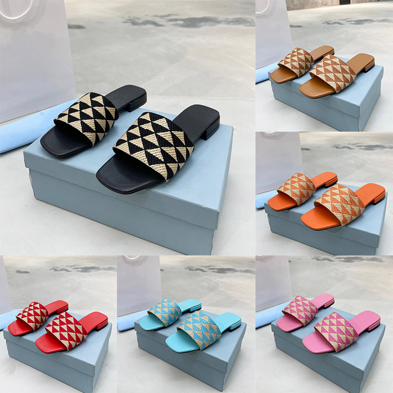 Designer Slippers Womens Slippers Embroidered Fabric Slides Metal Triangle Flat Flip Flops Fashion Plaid Outdoor Shoes 35-43, Color3
Designer Slippers Womens Slippers Embroidered Fabric Slides Metal Triangle Flat Flip Flops Fashion Plaid Outdoor Shoes 35-43, Color3