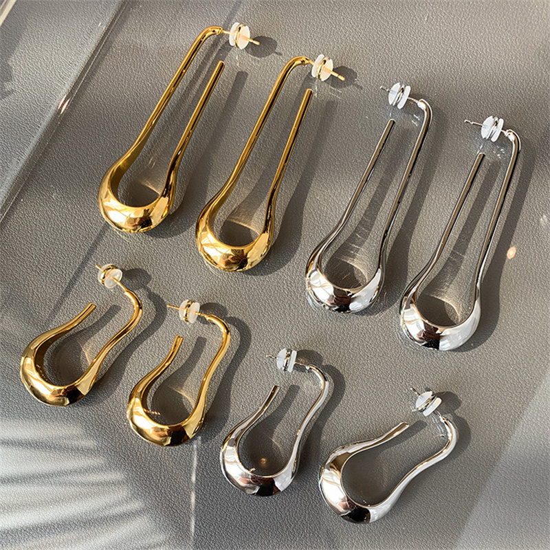 French Minimalist Water Drop Long U-Shaped Stud Earrings Female Niche Design High-End Personality Retro Fashion All-Match Jewelry
French Minimalist Water Drop Long U-Shaped Stud Earrings Female Niche Design High-End Personality Retro Fashion All-Match Jewelry
