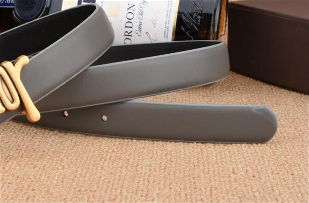 Luxury D Designer Belt Men Women Big Gold Buckle Highly Quality Genuine Leather Classical Ceinture Width 2.5 With Box Belts A-44, Red
Luxury D Designer Belt Men Women Big Gold Buckle Highly Quality Genuine Leather Classical Ceinture Width 2.5 With Box Belts A-44, Red