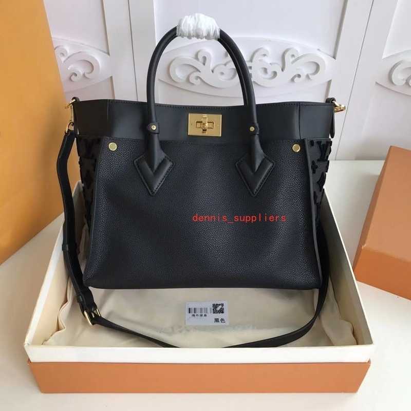 Bags M53826 ON MY SIDE TOTE elegant lady calf shoulder shopping Nappa Softy leather totes a cross-body strap, All with original box and accessories
Bags M53826 ON MY SIDE TOTE elegant lady calf shoulder shopping Nappa Softy leather totes a cross-body strap, All with original box and accessories