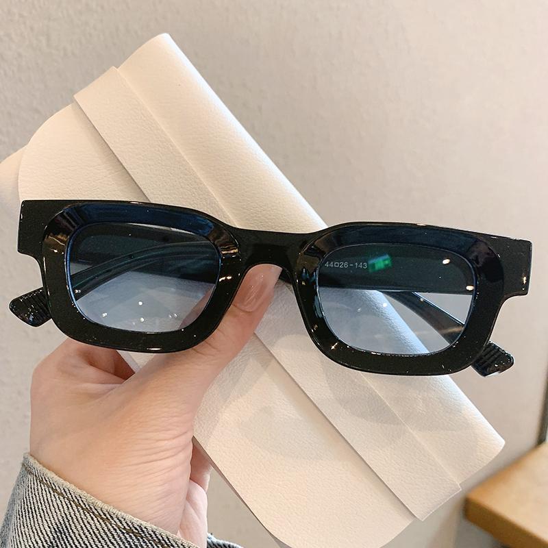 Sunglasses Small Rectangle Full Frame Trendy Fashion Multicolor Men Women Eyewear Personalized Brand Designer UV400 Shades
Sunglasses Small Rectangle Full Frame Trendy Fashion Multicolor Men Women Eyewear Personalized Brand Designer UV400 Shades