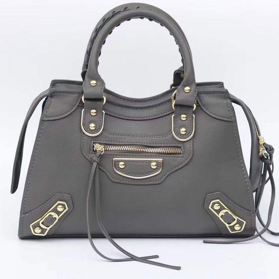 Motorcycle Bag High Quality neo classic Genuine Leather Handbag Purse Alligator Design Shoulder Bag Lady Package Shopping Bags Totes Frosted Hardware, Dust bag
Motorcycle Bag High Quality neo classic Genuine Leather Handbag Purse Alligator Design Shoulder Bag Lady Package Shopping Bags Totes Frosted Hardware, Dust bag