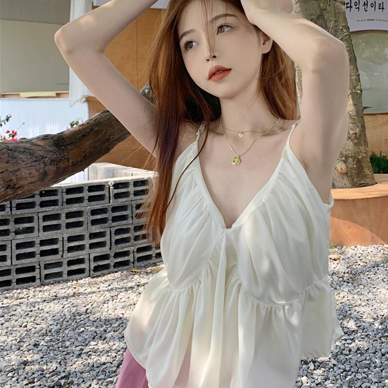 Women's Tanks & Camis Sweet Lady Pleated Ruffless Outdoor Camisole Solid Beige Female Loose Deep V Neck Sexy Korean Mujer Chic Top Slim Vest
Women's Tanks & Camis Sweet Lady Pleated Ruffless Outdoor Camisole Solid Beige Female Loose Deep V Neck Sexy Korean Mujer Chic Top Slim Vest