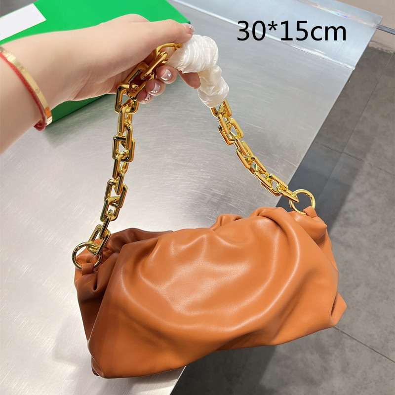 Woman Cloud Chain Pouch Bags designer bag luxury handbag lady shoulder bag Medium Size Soft Plain Handbags Purse 2022 High Quality, Contact seller
Woman Cloud Chain Pouch Bags designer bag luxury handbag lady shoulder bag Medium Size Soft Plain Handbags Purse 2022 High Quality, Contact seller