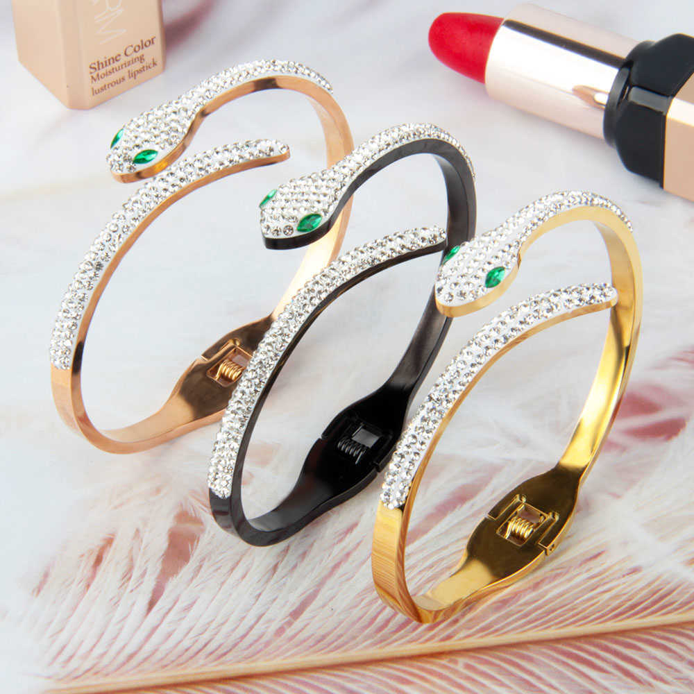 Charm Bracelets Bra… - image