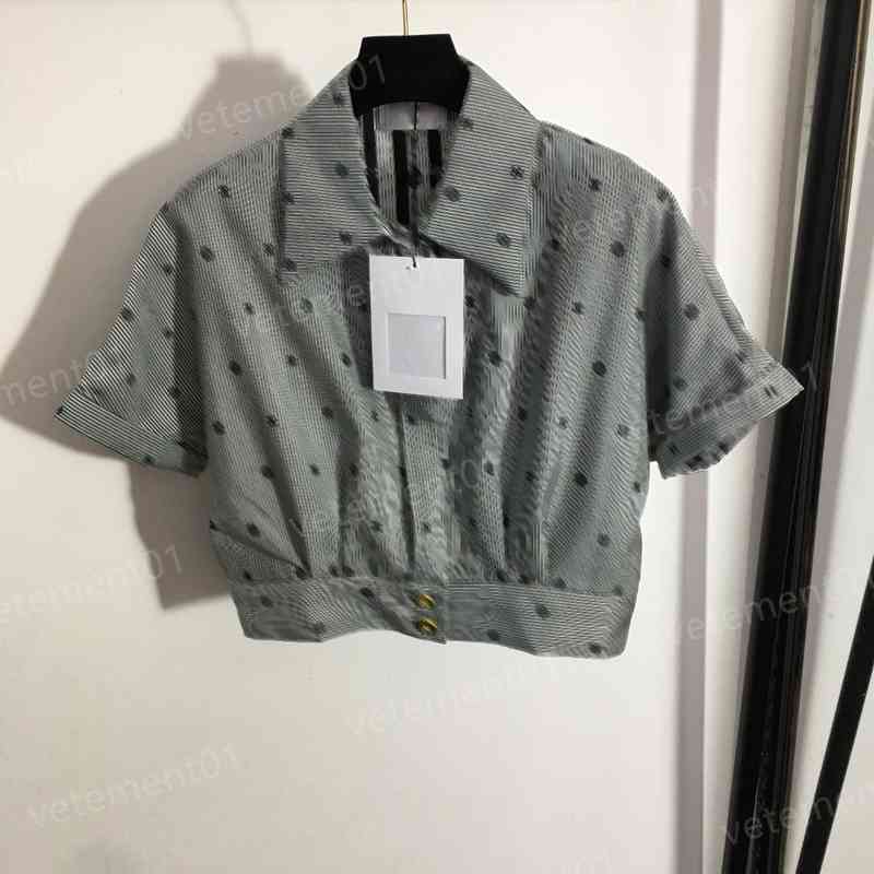 Designer Womens T-Shirts Studded Button Fashion Brand Logo Embroidery Striped Short-sleeved T-shirt Tops Luxury High Quality Summer Tees
Designer Womens T-Shirts Studded Button Fashion Brand Logo Embroidery Striped Short-sleeved T-shirt Tops Luxury High Quality Summer Tees