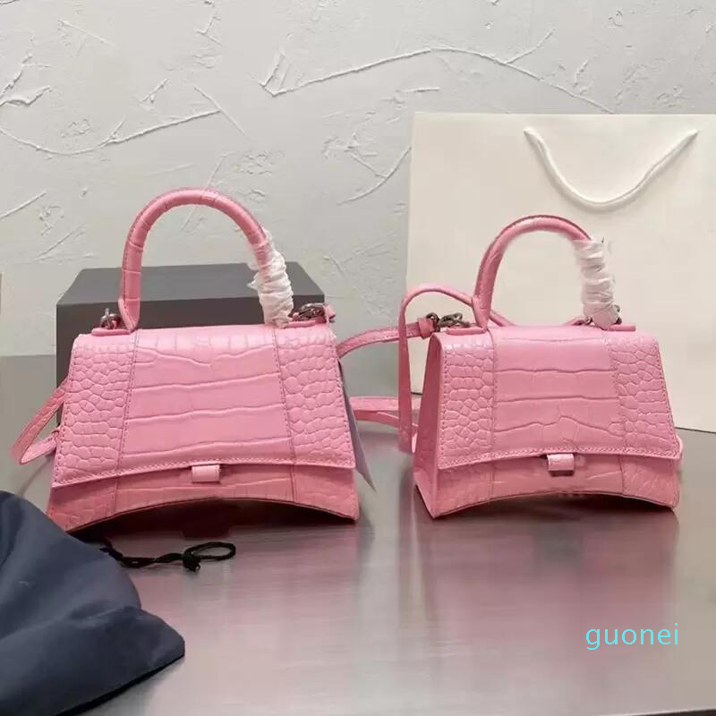 Single zipper wallet the most stylish way to carry around money, cards and coins men purse card holder long business, women with box 555
Single zipper wallet the most stylish way to carry around money, cards and coins men purse card holder long business, women with box 555