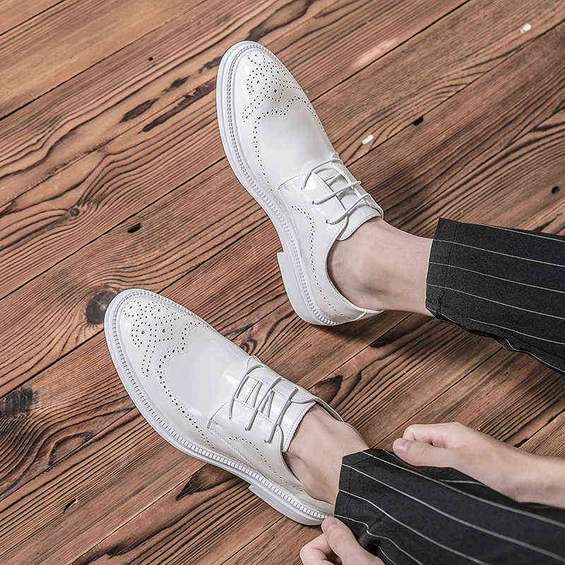 Dres Shoe Brogue Classic Patent Leather Busines Men Clothing Shoe Fashion Elegant Formal White Office Oxford for Black 220723, 1965 black white
Dres Shoe Brogue Classic Patent Leather Busines Men Clothing Shoe Fashion Elegant Formal White Office Oxford for Black 220723, 1965 black white