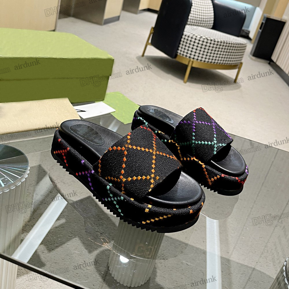 Designer Slippers Fashion Thick bottom Sandals Letter Embroidery Slides lady Macaron Platform Wedges canvas Sandal 2022 New style BeachXm07#, 28
Designer Slippers Fashion Thick bottom Sandals Letter Embroidery Slides lady Macaron Platform Wedges canvas Sandal 2022 New style BeachXm07#, 28