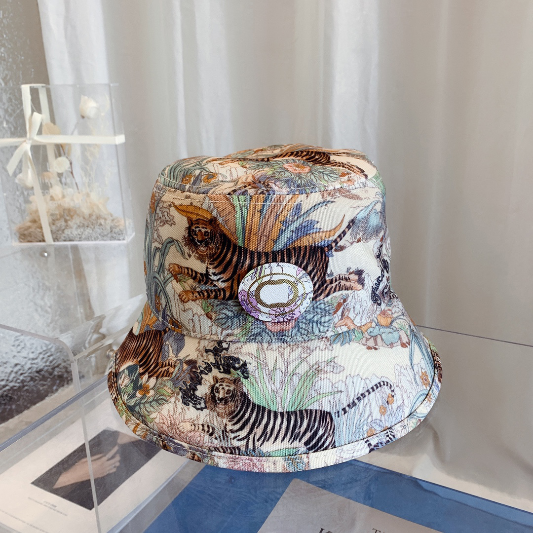 Luxury Designer Bucket Hat classic style for men and women fashion pattern shading leisure simple beach social gathering is very beautiful very good nice, No.1
Luxury Designer Bucket Hat classic style for men and women fashion pattern shading leisure simple beach social gathering is very beautiful very good nice, No.1