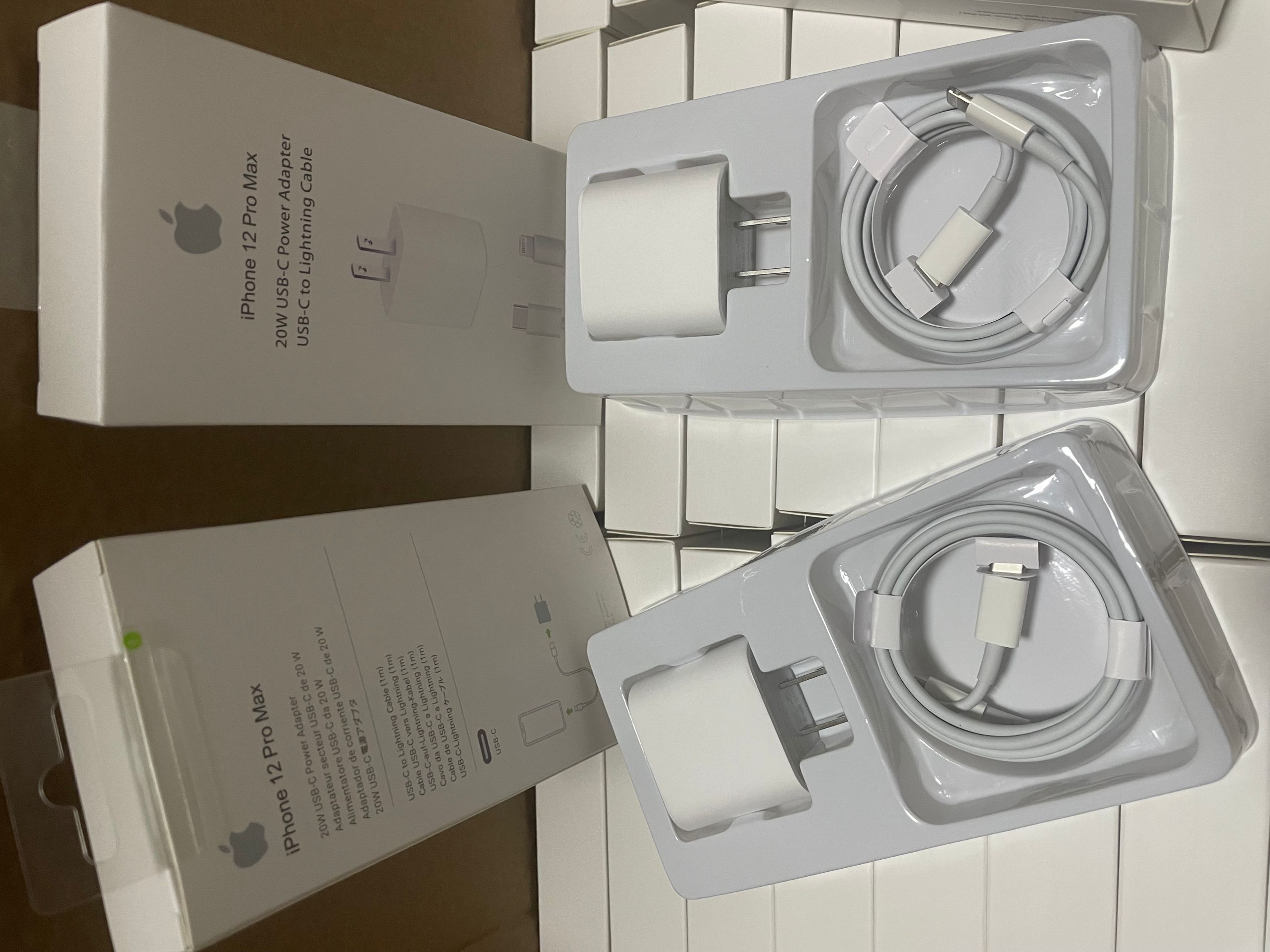 2 in 1 set Original 18W 20W PD Type c Wall Quick Charger USB-C Power Adapter and type c cable for iPhone 11 12 Pro Max Super fast charging type c charger
2 in 1 set Original 18W 20W PD Type c Wall Quick Charger USB-C Power Adapter and type c cable for iPhone 11 12 Pro Max Super fast charging type c charger