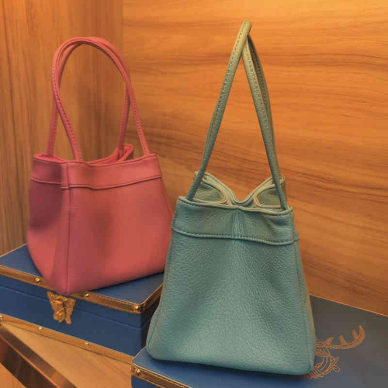 New Women's Bag Leisure Korean Bucket Bag Minority Designer Simple Handbag Single Shoulder Underarm Bag Women 220613, Vanilan
New Women's Bag Leisure Korean Bucket Bag Minority Designer Simple Handbag Single Shoulder Underarm Bag Women 220613, Vanilan
