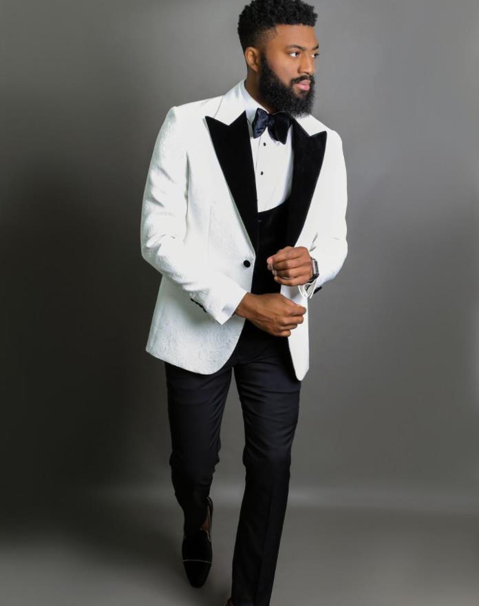 Hot Selling Groomsmen Shawl Lapel Groom Tuxedos One Button Men Suits Wedding/Prom/Dinner Best Man Blazer Jacket Pants Tie Vest