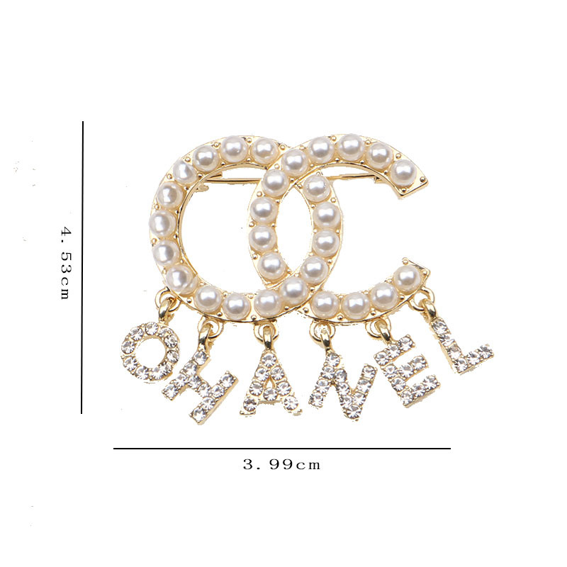 

Luxury Brand Designer Double Letter Pins Brooches Famous Women Gold Silver Crysatl Pearl Rhinestone Cape Buckle Brooch Suit Pin Wedding Party Jewerlry Accessories
