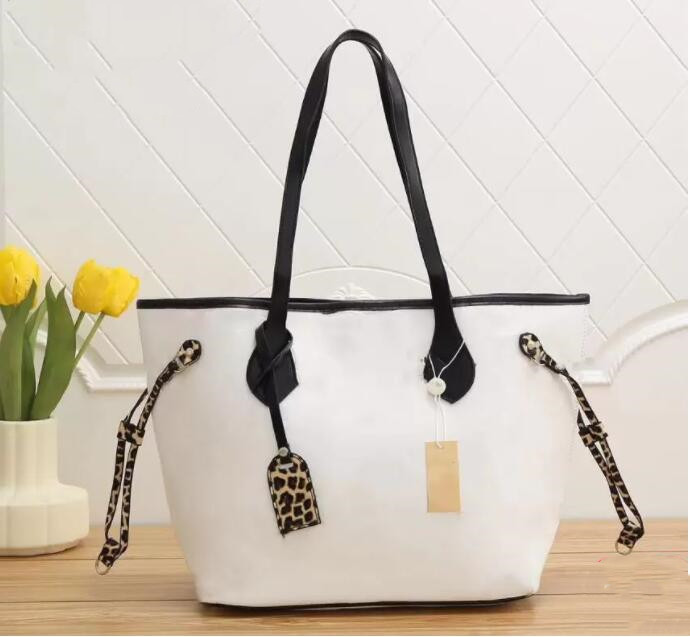 Women handbag tote shoulder crossbody bag printing leopard embossed PU leather designer handbags Ladies messenger bag's shop bags shopping pocket wallet M45856, Extra shipping
Women handbag tote shoulder crossbody bag printing leopard embossed PU leather designer handbags Ladies messenger bag's shop bags shopping pocket wallet M45856, Extra shipping