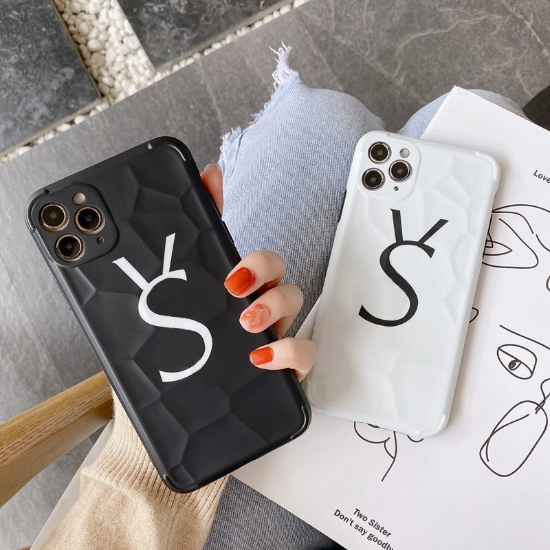 Luxurys designers Phone Cases for iPhone case 7/8p x XS XR xsmax 11 11pro 11promax 12 12Pro 12promax High grade All inclusive fall prevention good nice, Black
Luxurys designers Phone Cases for iPhone case 7/8p x XS XR xsmax 11 11pro 11promax 12 12Pro 12promax High grade All inclusive fall prevention good nice, Black