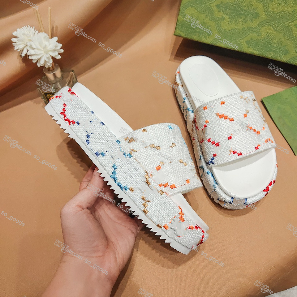 High heel Slippers Designer With Box size 35-45 Thick bottom Sandals Letter Women Embroidery Slides lady Platform Guccie Wedges GG Sandal Beach
High heel Slippers Designer With Box size 35-45 Thick bottom Sandals Letter Women Embroidery Slides lady Platform Guccie Wedges GG Sandal Beach