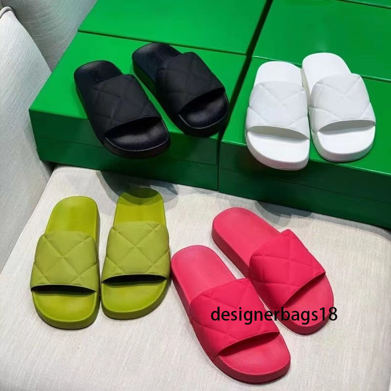 2022 New Sandals Outer slippers Wear Couple Size 35-45 Beach Sandals mens flip flop flops for men women Man indoor house designer ladies fashion woman shoes
2022 New Sandals Outer slippers Wear Couple Size 35-45 Beach Sandals mens flip flop flops for men women Man indoor house designer ladies fashion woman shoes
