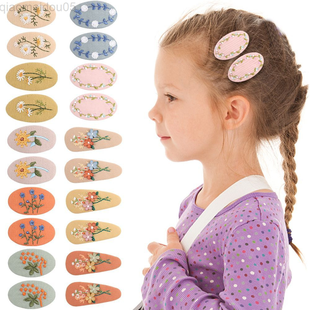 40 Stk/partij Vintage Borduurwerk Snap Clip Baby Drop Haar Clips Haarspelden Prinses Baby Haar Klem Pins Kids Leuke Bb Haarspeldjes meisjes L220729, Can choose any color
40 Stk/partij Vintage Borduurwerk Snap Clip Baby Drop Haar Clips Haarspelden Prinses Baby Haar Klem Pins Kids Leuke Bb Haarspeldjes meisjes L220729, Can choose any color