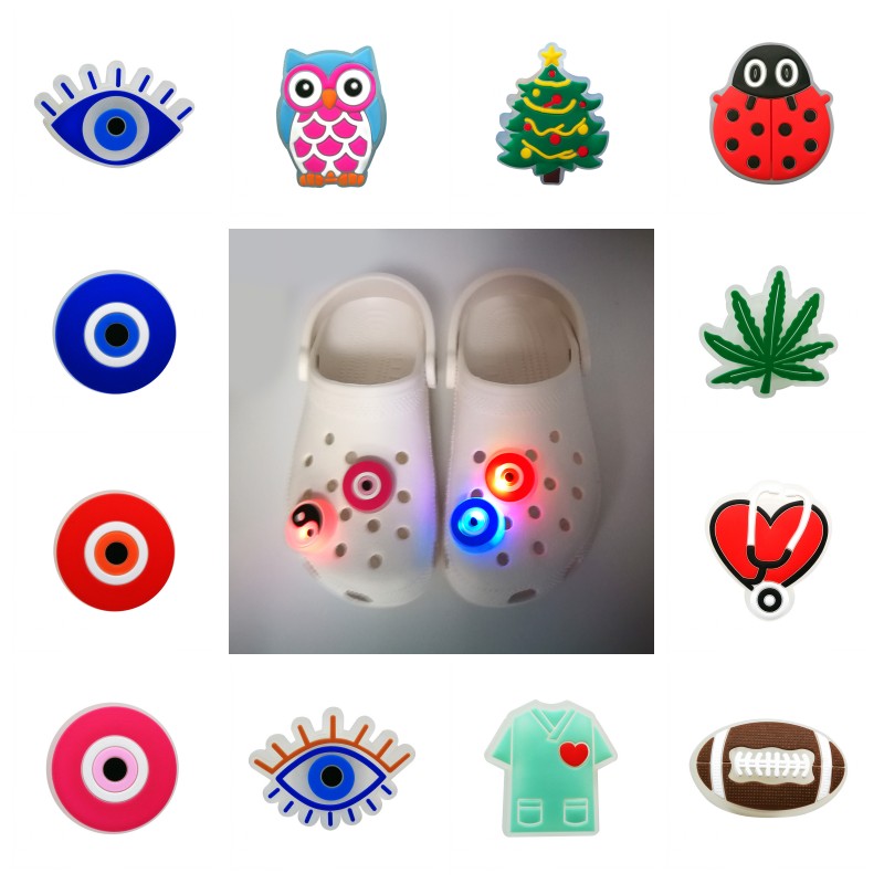 MOQ 50PCS Available styles LED Light up Sparkle croc JIBZ charms Flashing shoe buckles decorations Luminous shoe accessories charms fit kids sandals party supplies
MOQ 50PCS Available styles LED Light up Sparkle croc JIBZ charms Flashing shoe buckles decorations Luminous shoe accessories charms fit kids sandals party supplies