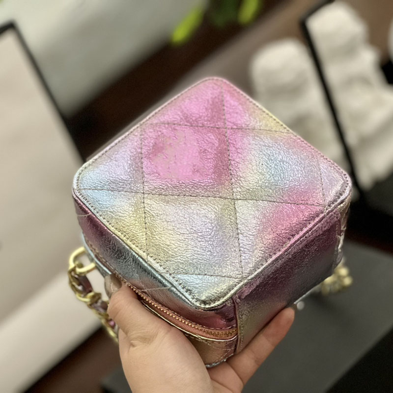 Laser Colourful Classic Box Sqaure Bags Dazzling Color Mini Vanity Quilted Matelasse Chain Crossbody Shoulder Luxury Designer Tiny Cosmetic, Multi-color
Laser Colourful Classic Box Sqaure Bags Dazzling Color Mini Vanity Quilted Matelasse Chain Crossbody Shoulder Luxury Designer Tiny Cosmetic, Multi-color