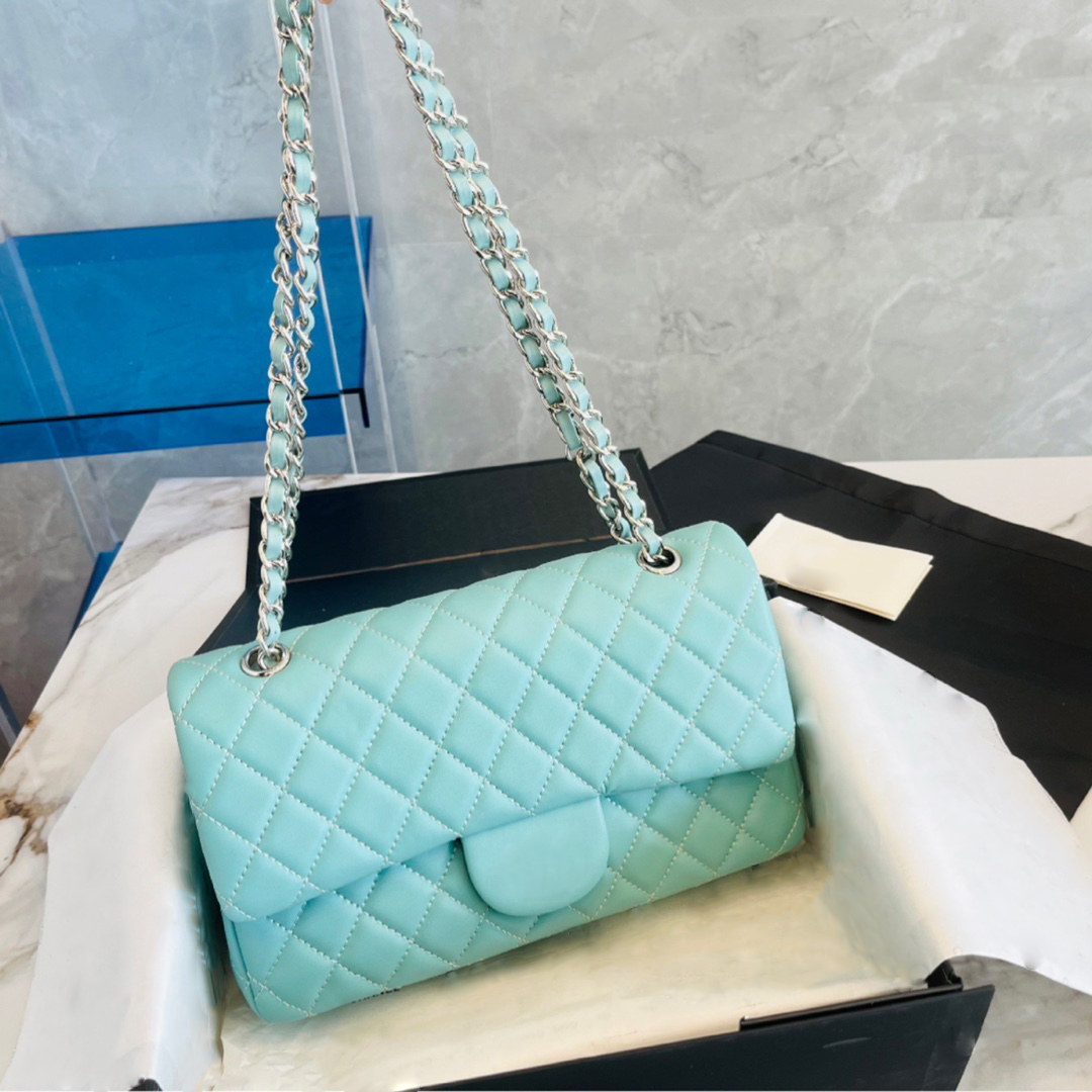 designer bags Women bag Handbags Shoulder Bags Totes black calfskin classic diagonal stripes quilted chains silver label cross body CC Diamond Lattice light green, Original box
designer bags Women bag Handbags Shoulder Bags Totes black calfskin classic diagonal stripes quilted chains silver label cross body CC Diamond Lattice light green, Original box