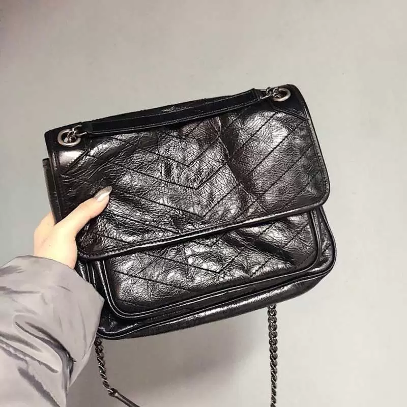 Postman's Single Shoulder Slanting Across 2021 Women's Fashion Trend Chain Large Capacity Soft Leather Vagrant Bag
Postman's Single Shoulder Slanting Across 2021 Women's Fashion Trend Chain Large Capacity Soft Leather Vagrant Bag