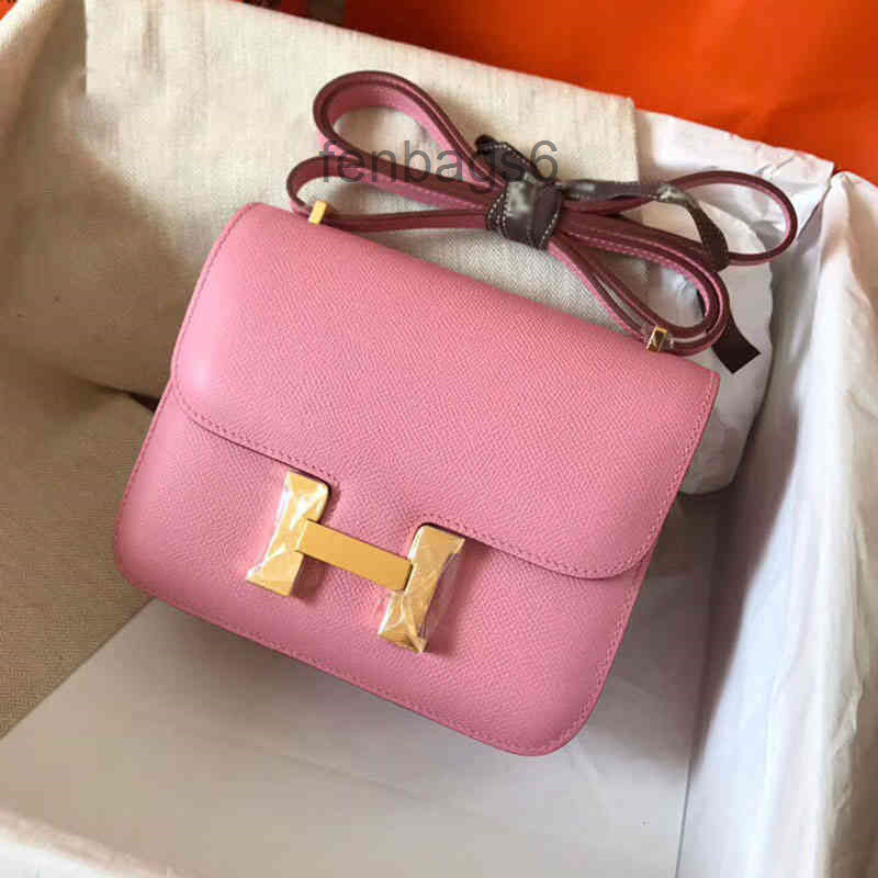 H-button Kangkang bag stewardess cross pattern head layer cowhide tofu single shoulder oblique span women's versatile small
H-button Kangkang bag stewardess cross pattern head layer cowhide tofu single shoulder oblique span women's versatile small